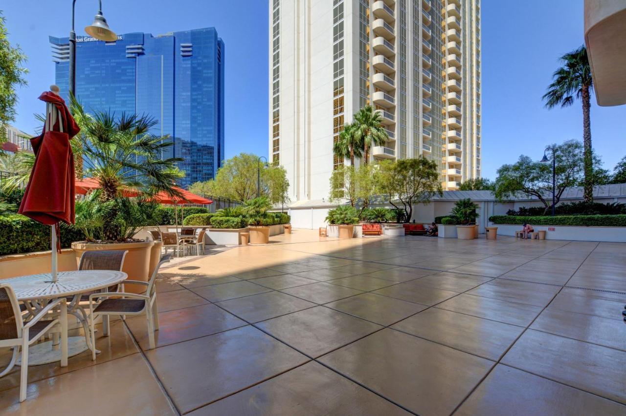Mgm Signature-22-703 Strip View Jacuzzi Studio Las Vegas Eksteriør billede